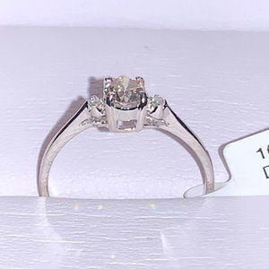 10K White Gold White Gold Diamond - Size 6.25